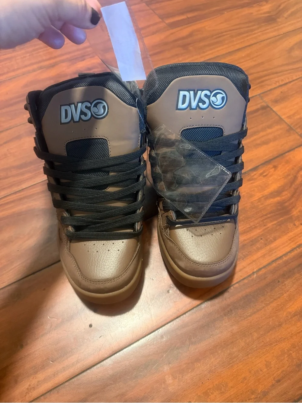 DVS Men’s Brown Comanche boots sizes 7 new with out box